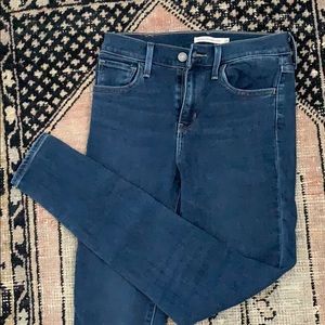 Levi 720 High Rose Super Skinny size 25